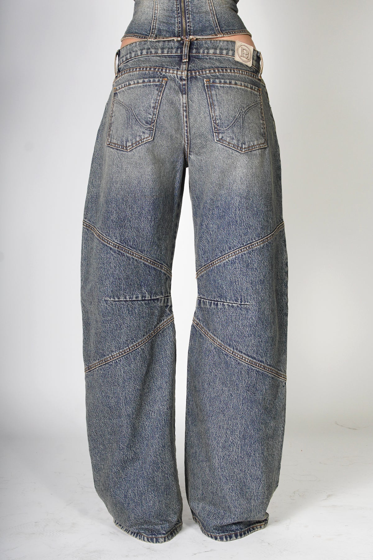 The Jet Jean / G-6 - Image 3